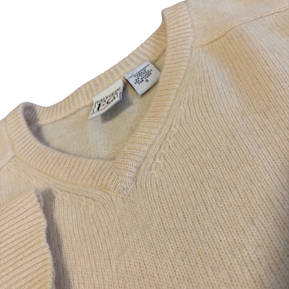 Field Gear Cashmere V-Neck Sweater Mens S Cream 100% Cashmere Made in Japan FLAW